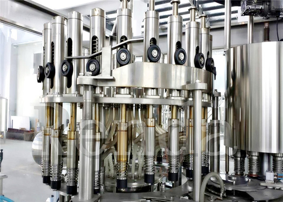 Small Scale Bottle Juice Filling Machine 4000 BPH 1.5KW 380V Beverage Filling Machine