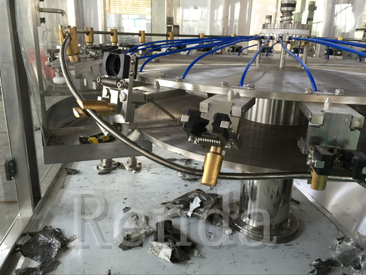 CGFD12-12-6 Otomatik Cam Şişe Bira Yapıştırma Makinesi CE 800-2000 Dolum