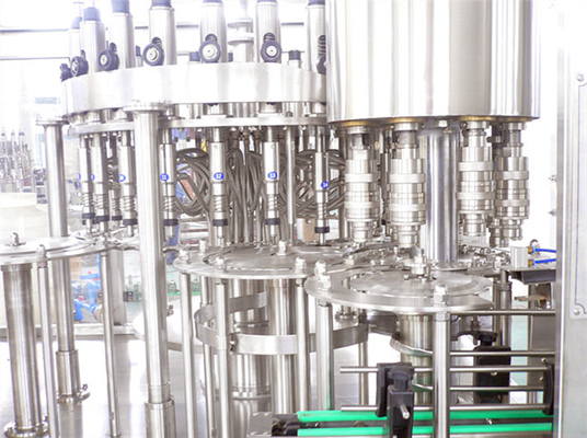 Yüksek Hızlı İçecek Meyve Suyu Dolum Makinesi / Otomatik Dolum Dolum Hattı 200-2000ml Meyve Suyu Dolumu